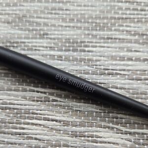 Mary‎ Kay Black Eye Smudger Brush